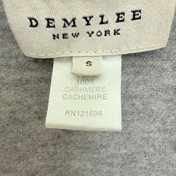 DEMYLEE New York 100% Cashmere Sweater Cardigan - Picture 3 of 4